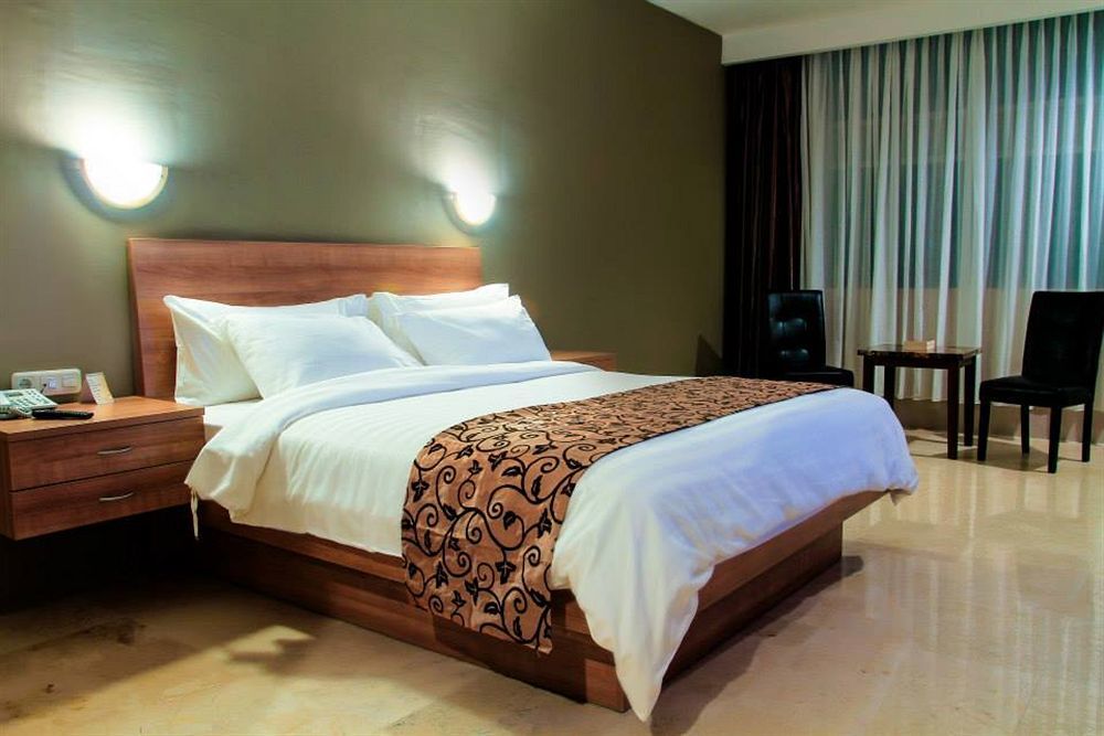 Horison Hotel Pematang Siantar Exterior photo