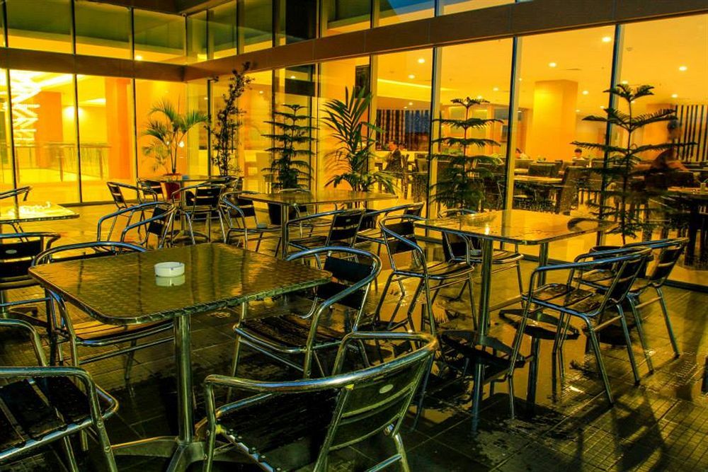 Horison Hotel Pematang Siantar Exterior photo